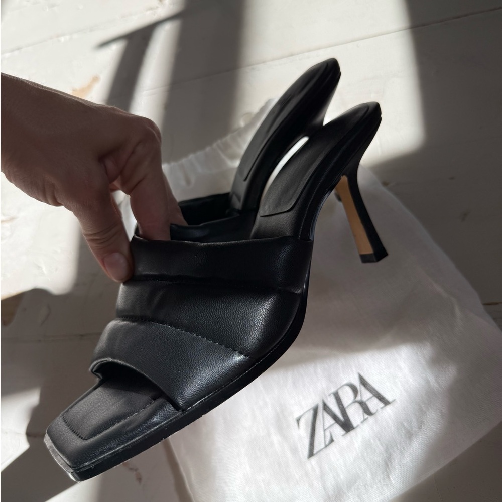H&M Puffer Black Heeled Mules 8.5 US WOMENS